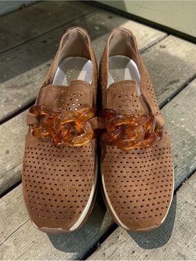 Dolce Vita Tan Suede Platform Slip-On Loafers with Amber Chain